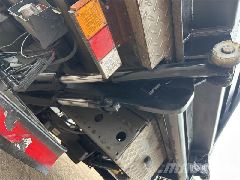 Mercedes-Benz Atego 2329 6x2 Van Truck Box body trucks