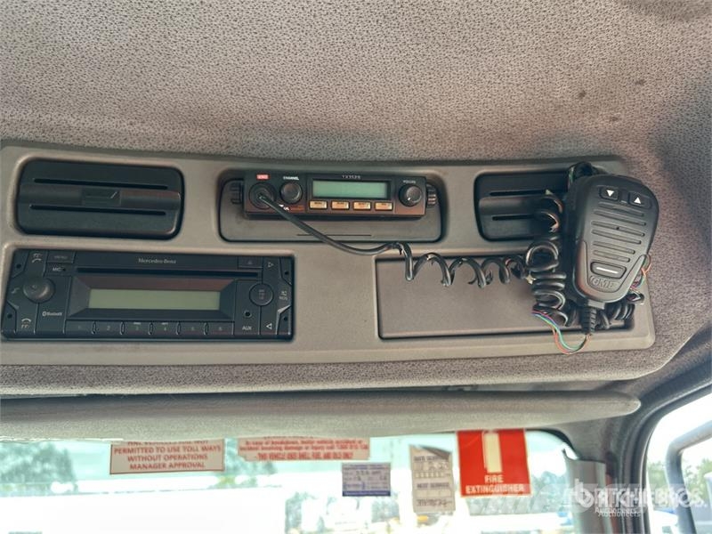 Mercedes-Benz Atego 2329 6x2 Van Truck Box body trucks