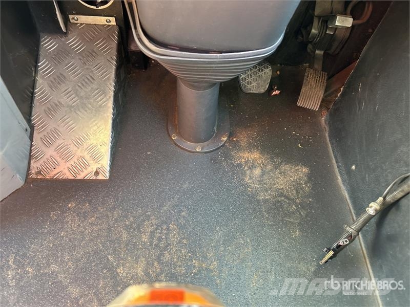 Mercedes-Benz O500LE 4x2 44-Seat Transit Bus Mini bus