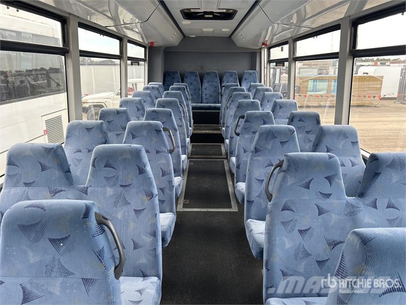 Mercedes-Benz OH1725 4x2 57-Seat School Bus Minibusse