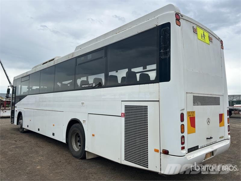 Mercedes-Benz OH1725 4x2 57-Seat School Bus Minibussen