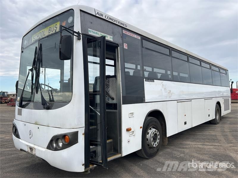 Mercedes-Benz OH1725 4x2 57-Seat School Bus Minibusse