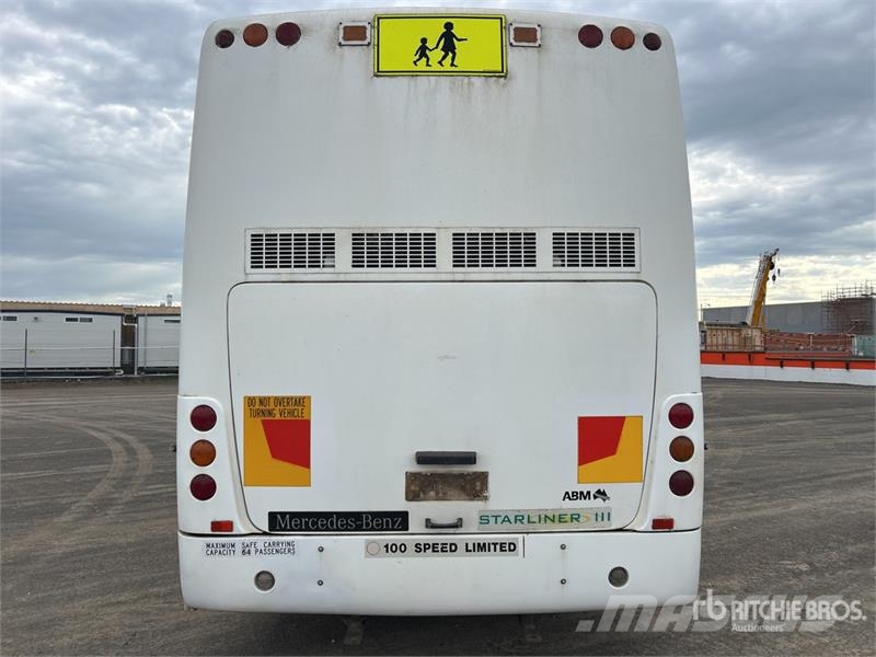 Mercedes-Benz OH1725 4x2 57-Seat School Bus Minibusse