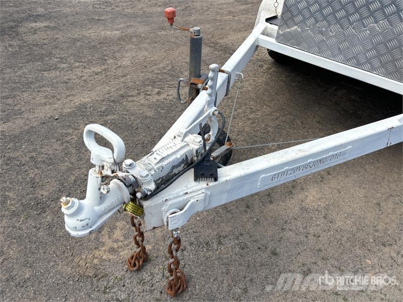 Metal Vision T/A Fuel Trailer Прицепы-цистерны