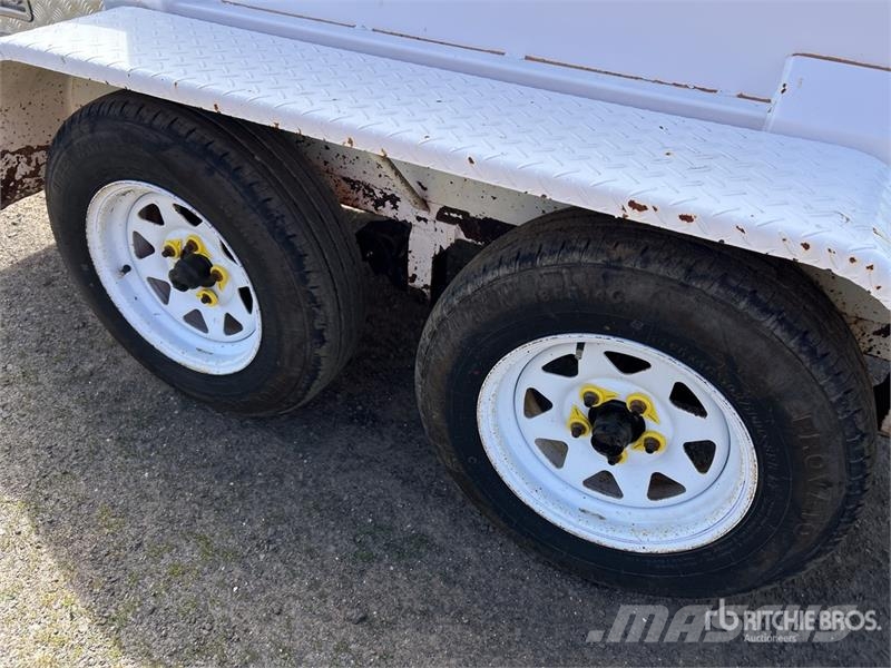 Metal Vision T/A Fuel Trailer Прицепы-цистерны
