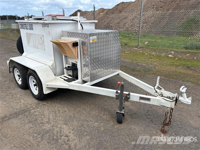 Metal Vision T/A Fuel Trailer Прицепы-цистерны