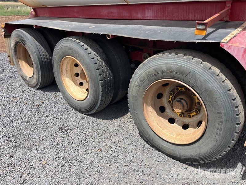 Mick Murray 23000 L Tri/A Water Tank Trailer Egyéb