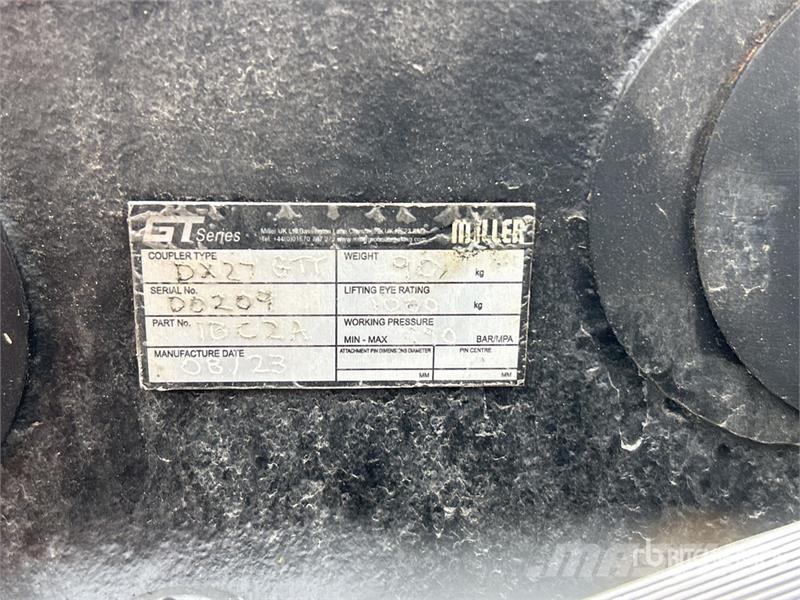 Miller DX27 GTT Hydraulic Tilting Excavator Coupler (Unus Quick connectors