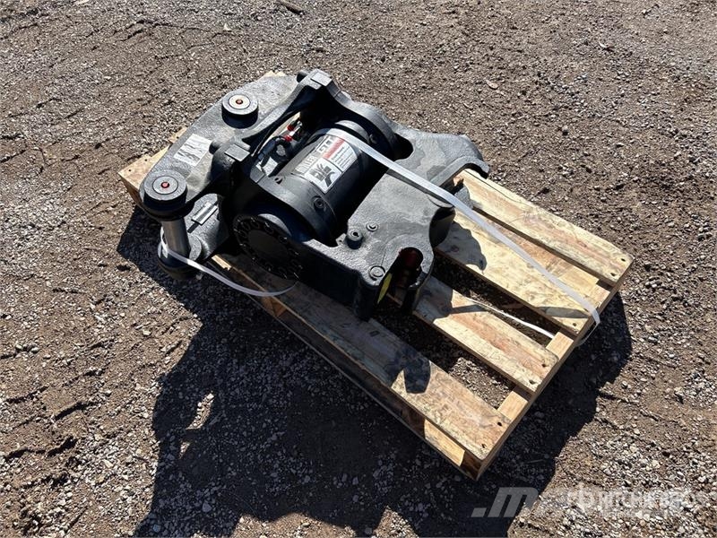 Miller Hydraulic Tilting Excavator Coupler (Unused) Quick connectors