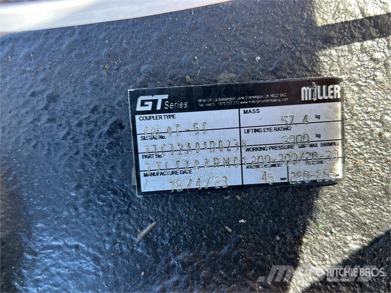 Miller Hydraulic Tilting Excavator Coupler (Unused) Quick connectors