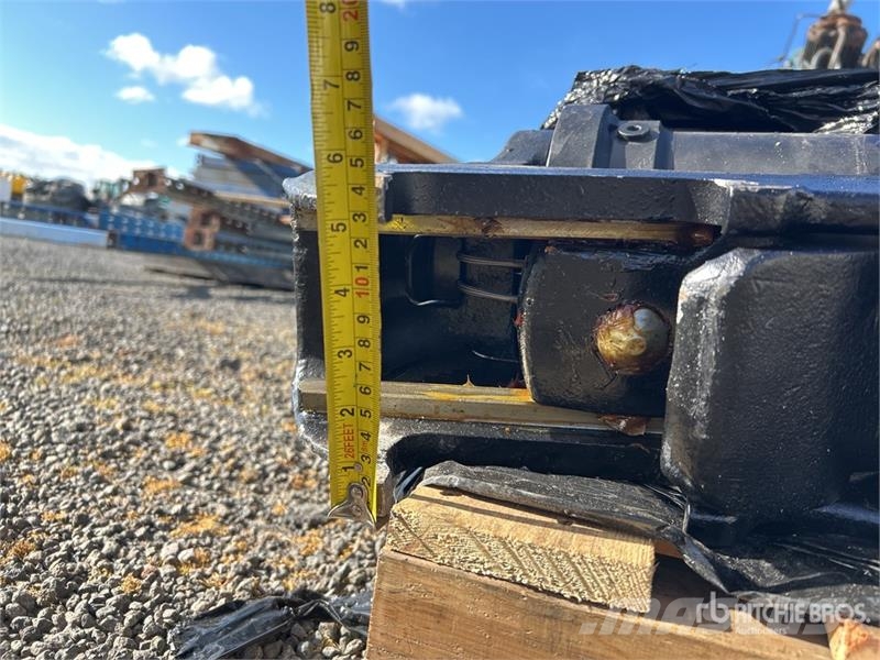 Miller Hydraulic Tilting Excavator Hitch (Unused) Další