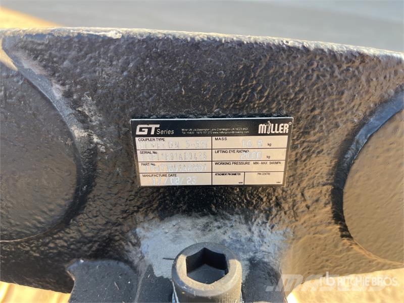 Miller Hydraulic Tilting Excavator Hitch (Unused) - Fits  Ďalšie poľnohospodárske stroje