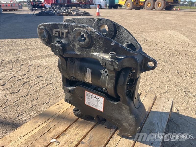 Miller Hydraulic Tilting Excavator Hitch (Unused) - Fits  Ďalšie poľnohospodárske stroje