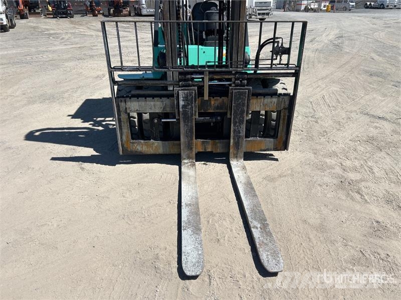 Mitsubishi FG50KT 5000 kg Forklift Інше
