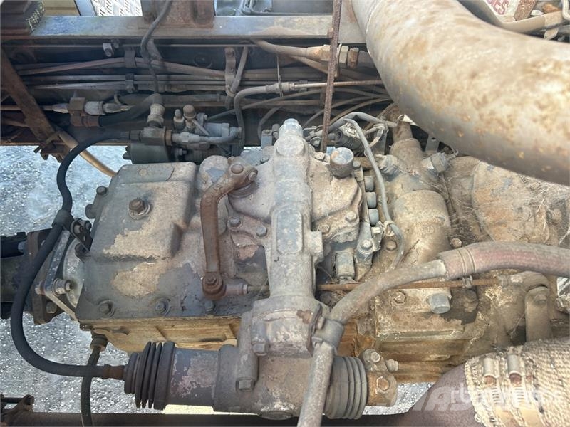 Mitsubishi FM515 4x2 Crew Cab Livestock Truck Citi