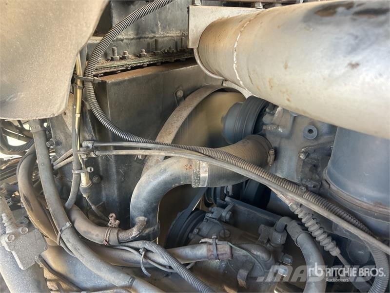 Mitsubishi FM515 4x2 Crew Cab Livestock Truck Citi