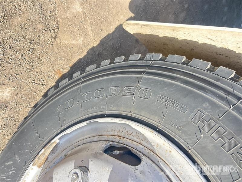 Mitsubishi FM515 4x2 Crew Cab Livestock Truck Citi