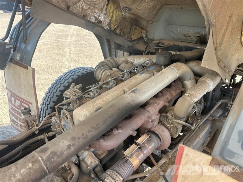 Mitsubishi FM515 4x2 Crew Cab Livestock Truck Citi