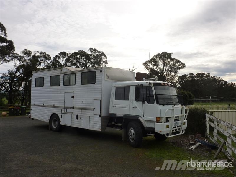 Mitsubishi FM515 Crew Cab Livestock Truck Andre lastbiler