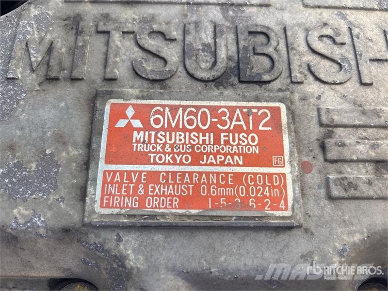 Mitsubishi FN600 6x2 Refrigerated Truck Temperature controlled trucks