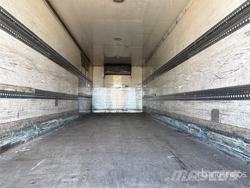 Mitsubishi FN600 6x2 Refrigerated Truck Temperature controlled trucks