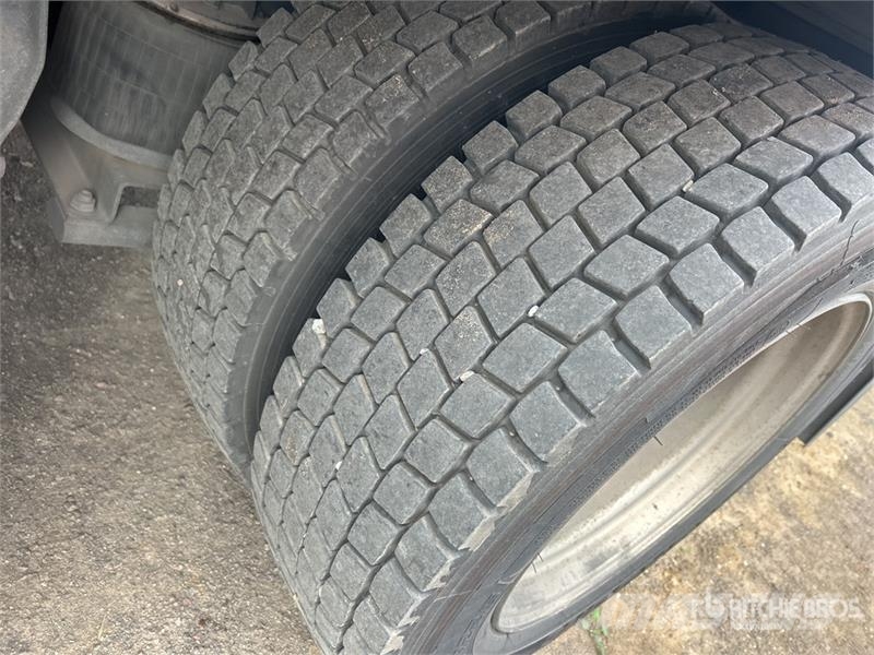 Mitsubishi FN600 6x2 Refrigerated Truck شاحنات بدرجة حرارة قابلة للضبط