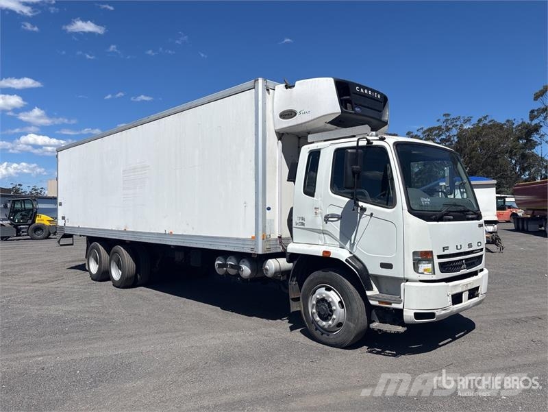 Mitsubishi FN600 6x2 Refrigerated Truck Temperature controlled trucks