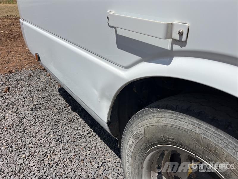 Mitsubishi Fuso BE600 4x2 21-Seat Bus Mini autobusi