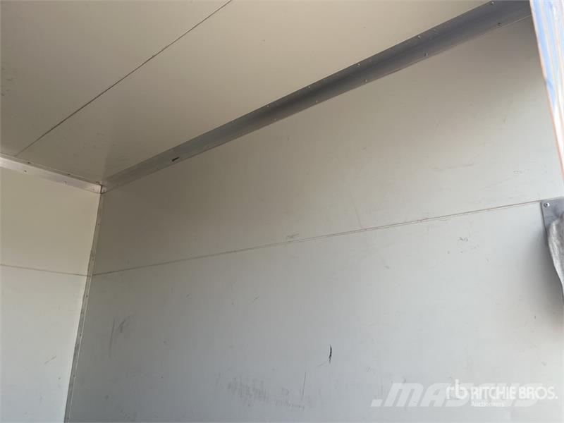 Mitsubishi Fuso Canter 918 4x2 Refrigerated Truck Temperature controlled trucks