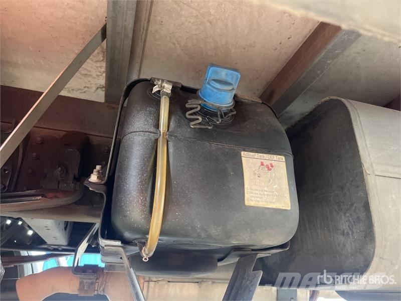 Mitsubishi Fuso Canter 7/800 4x2 Refrigerated Truck شاحنات بدرجة حرارة قابلة للضبط