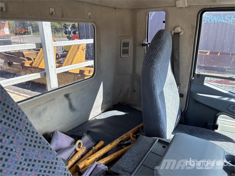 Mitsubishi Fuso Fighter FK600 4x2 Flatbed Truck Kamioni sa otvorenim sandukom