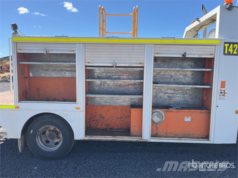 Mitsubishi Fuso Fighter FK617H 4x2 Service Truck Komunalna vozila