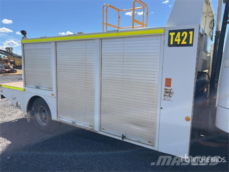 Mitsubishi Fuso Fighter FK617H 4x2 Service Truck Komunalna vozila