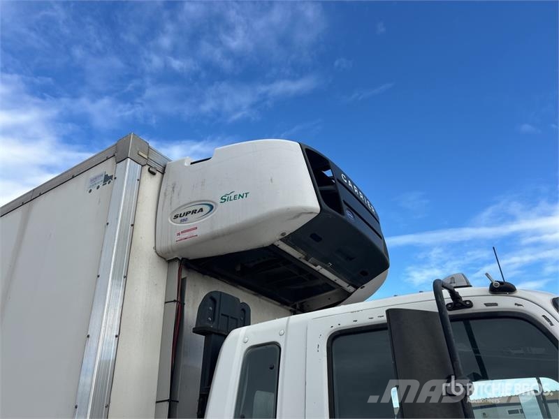 Mitsubishi Fuso Fighter FN600 6x2 Refrigerated Truck شاحنات بدرجة حرارة قابلة للضبط