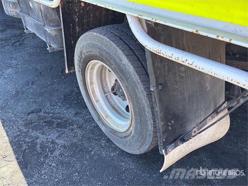 Mitsubishi Fuso Fighter FK600 4x2 Flatbed Truck Kamioni sa otvorenim sandukom