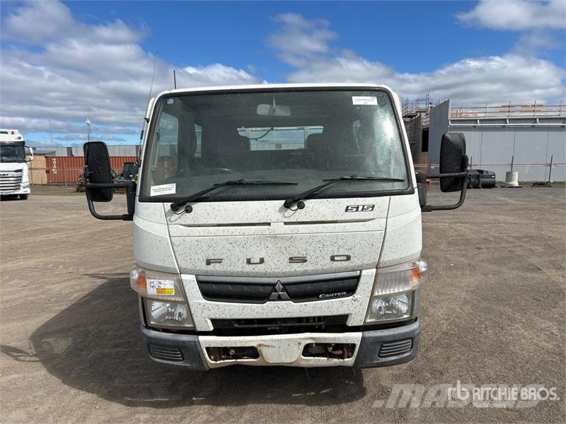 Mitsubishi Fuso Flatbed Truck شاحنات مسطحة/مفصلية الجوانب
