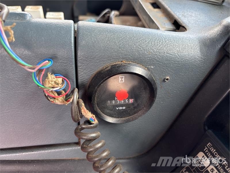 Mitsubishi Fuso FS 500 8x4 Twin-Steer Vacuum Excavator Truck Combi / vacuum trucks