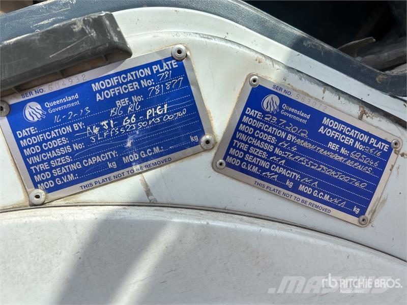 Mitsubishi Fuso FS 500 8x4 Twin-Steer Vacuum Excavator Truck Camion autospurgo