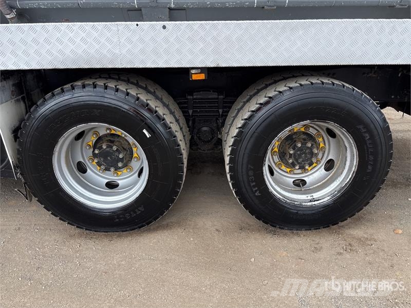 Mitsubishi Fuso FS 500 8x4 Twin-Steer Vacuum Excavator Truck Combi / vacuum trucks