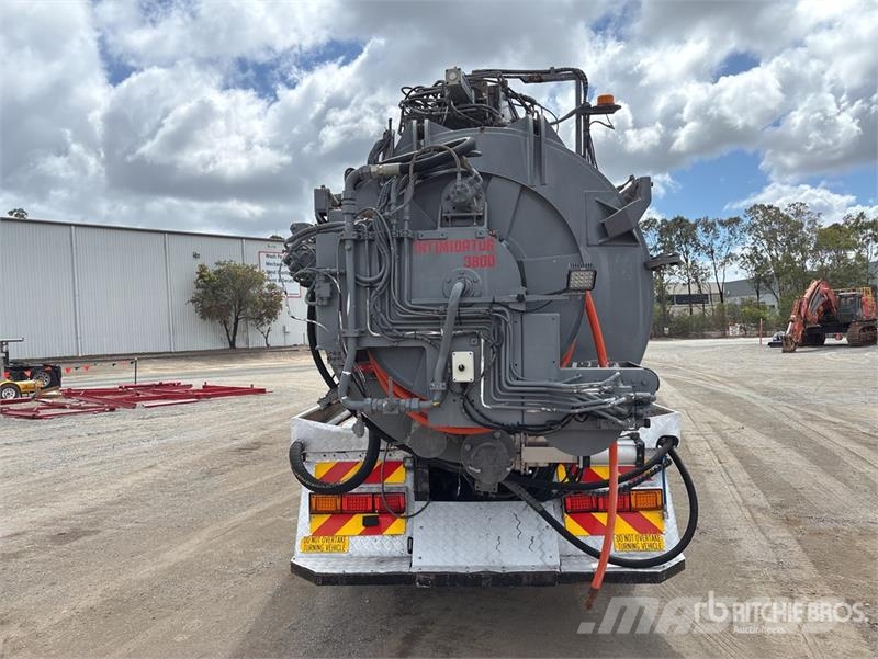 Mitsubishi Fuso FS 500 8x4 Twin-Steer Vacuum Excavator Truck Combi / vacuum trucks