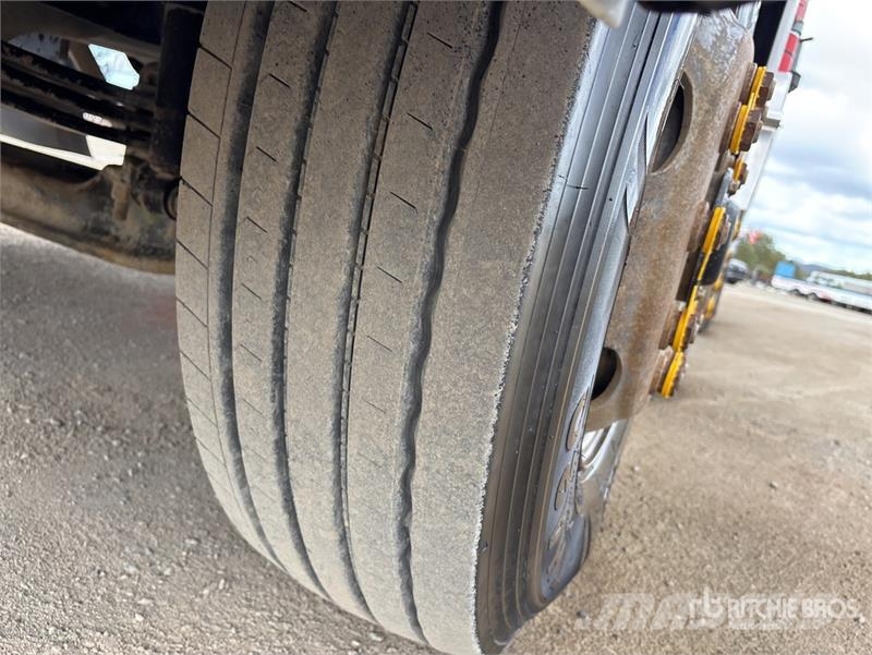 Mitsubishi Fuso FS 500 8x4 Twin-Steer Vacuum Excavator Truck Combi / vacuum trucks