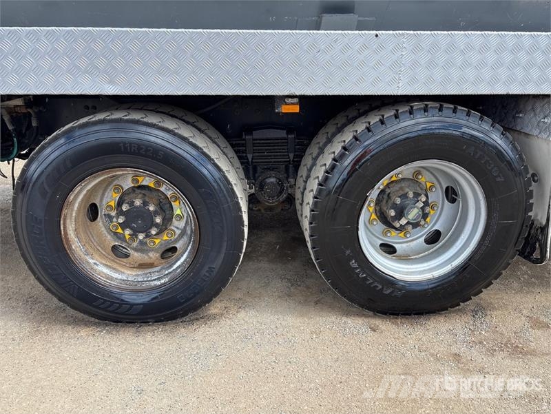 Mitsubishi Fuso FS 500 8x4 Twin-Steer Vacuum Excavator Truck Combi / vacuum trucks
