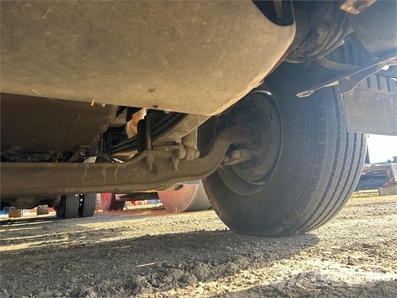 Mitsubishi Fuso FV 500 6x2 Curtain Side Truck (Inoperable) Kamioni sa ceradom