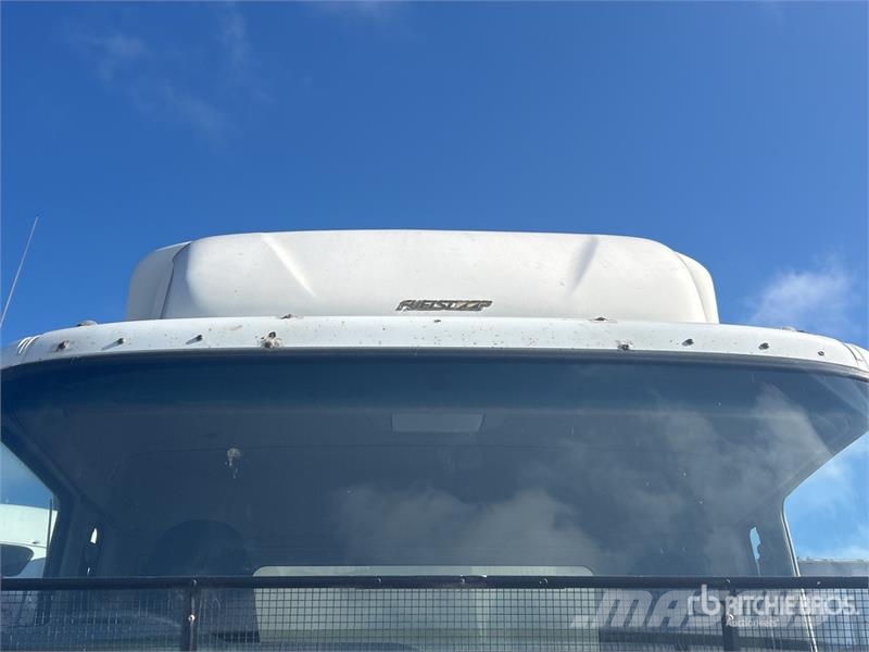 Mitsubishi Fuso FV 500 6x2 Curtain Side Truck (Inoperable) Kamioni sa ceradom
