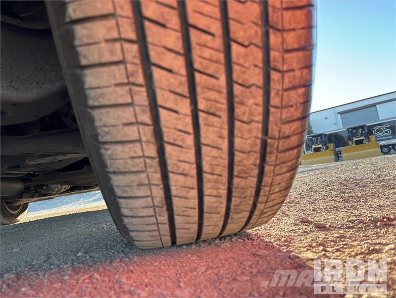 Mitsubishi Outlander PKWs