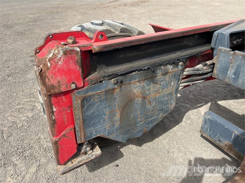 Moffett M8 35.3 3x3 Truck Mounted Forklift Medbringertruck