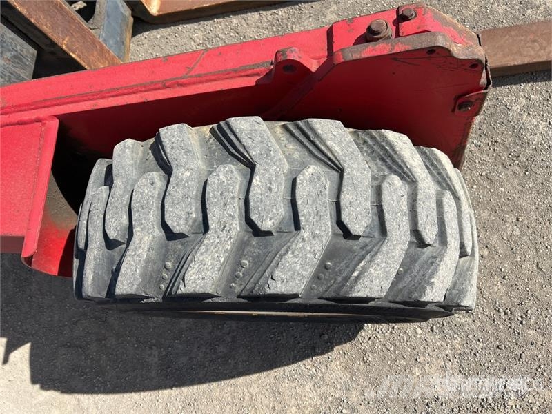 Moffett M8 35.3 3x3 Truck Mounted Forklift Medbringertruck