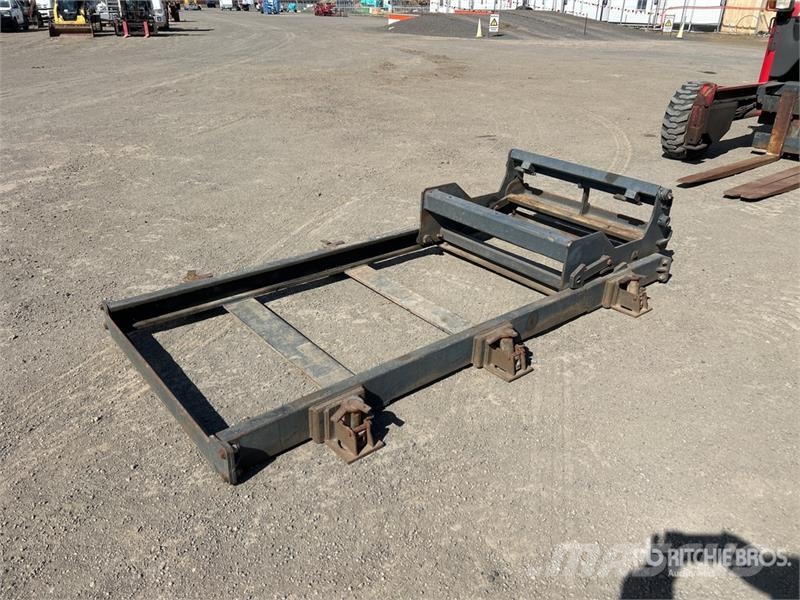 Moffett M8 35.3 3x3 Truck Mounted Forklift Medbringertruck