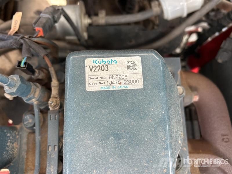Moffett M8 35.3 3x3 Truck Mounted Forklift Medbringertruck