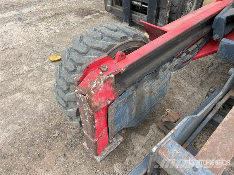Moffett M8 35.3 3x3 Truck Mounted Forklift Medbringertruck